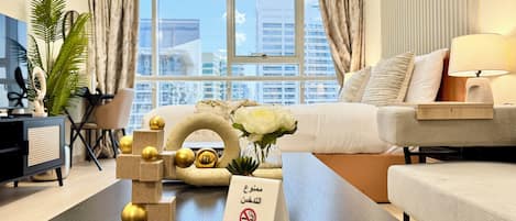 Luxury Apartment, Lake View