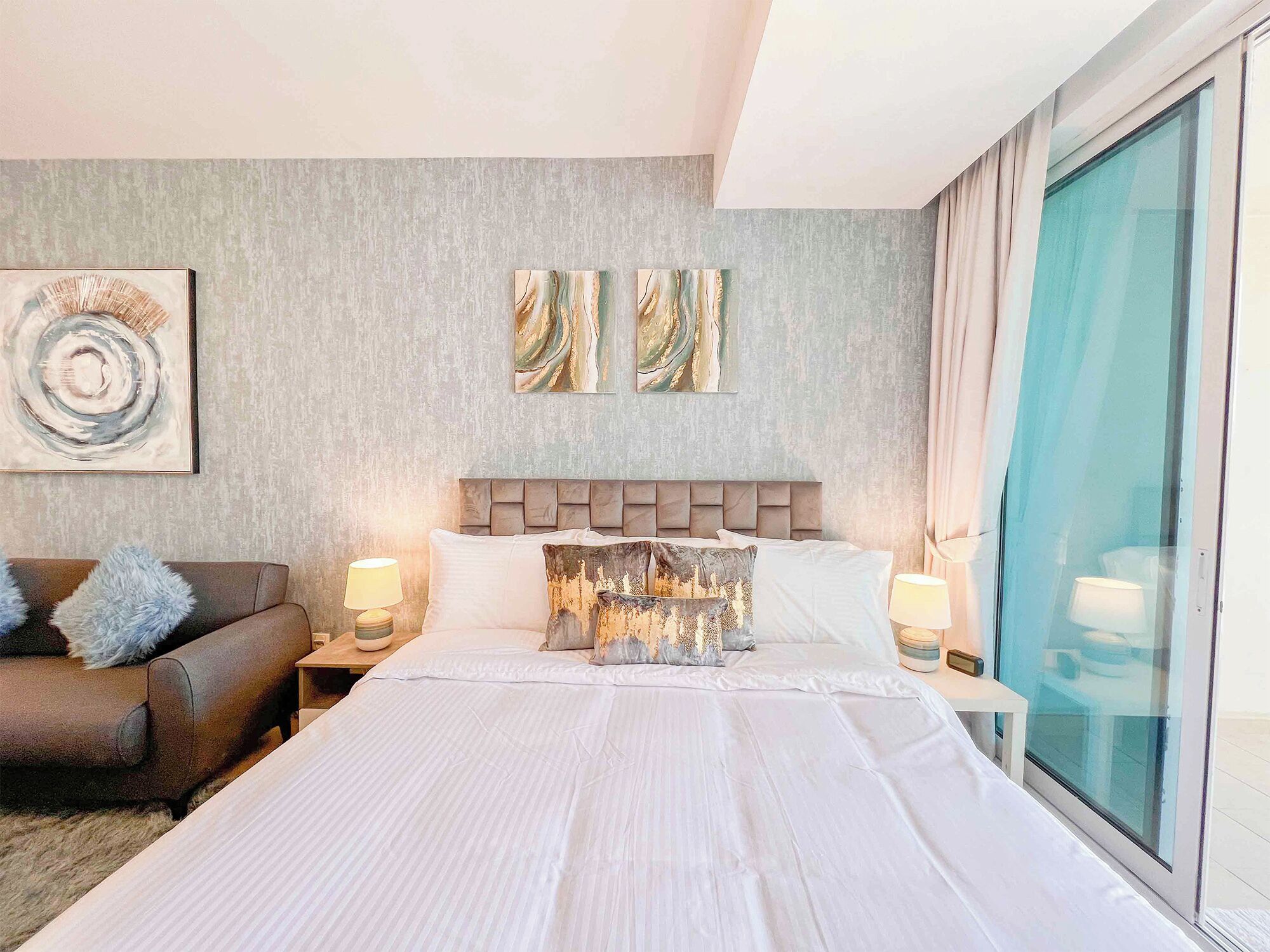 Luxury Apartment, Lake View | In-room safe, blackout curtains, iron/ironing board, free WiFi