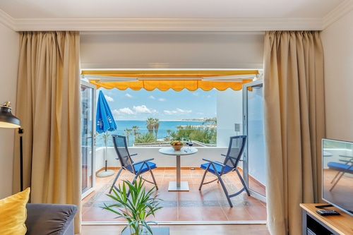 Sunsuites Collection - Las Flores