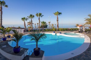 Outdoor pool - Sunsuites Collection - Las Flores (San Bartolome de Tirajana)