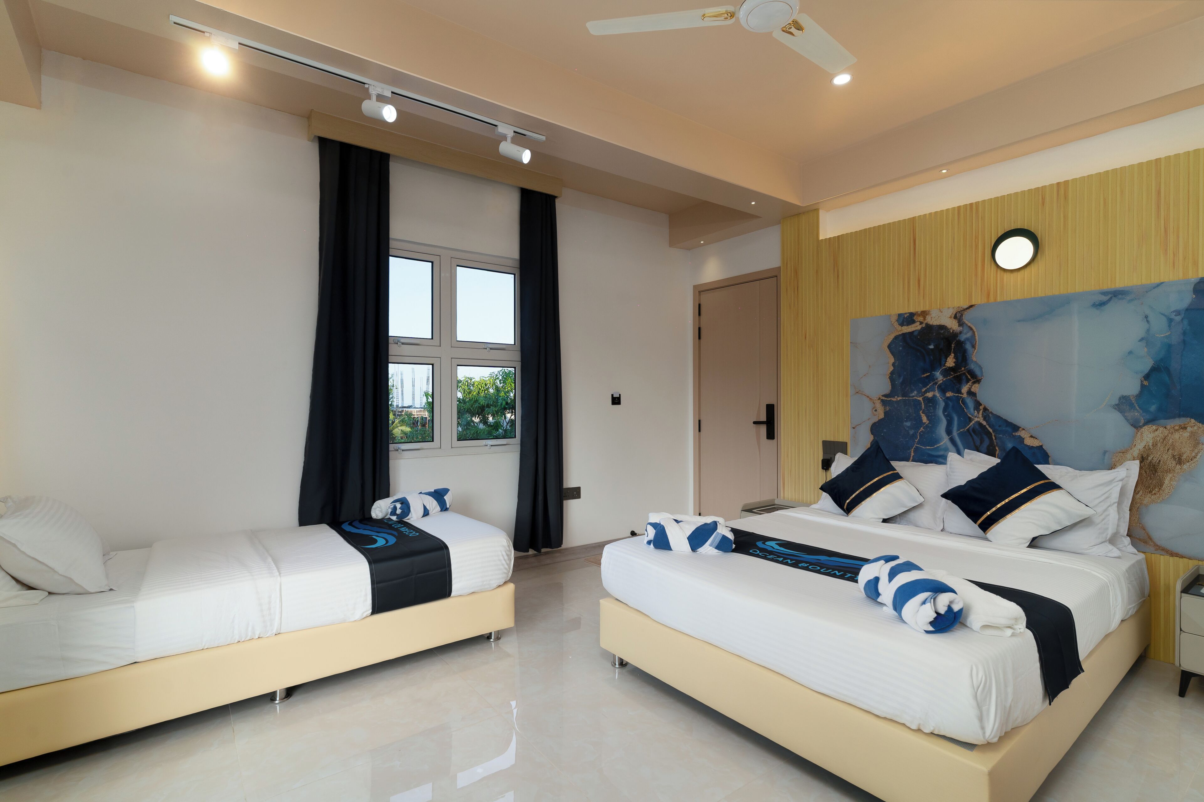 Family Triple Room, Balcony, Sea View