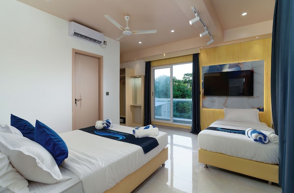 Family Triple Room, Balcony, Sea View | Free WiFi - Ocean Bounty (Ukulhas)