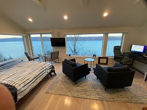 4 bedrooms, WiFi, bed sheets - Lake House, Amazing View, Graduation Memories (Ithaca)