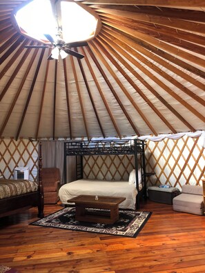 1 bedroom, Internet, bed sheets