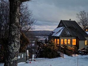 Exterior - 1BR Cabin Plus Loft For 2 Great Views Over Nature Preserve (Davis)