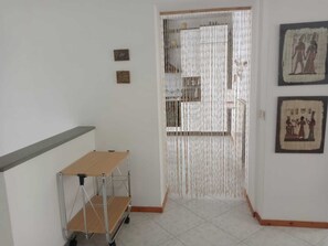 Interior - 3 BEDROOM VACATION APARTMENT IN THE TUSCAN COUNTRYSIDE (CASTELNUOVO DI VAL DI CECINA)