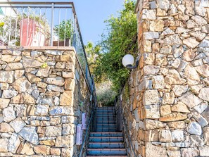 Unclassified image, 3 of 26, button - Casa di Isabel by Interhome (Civezza)