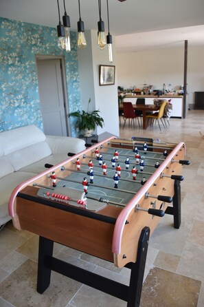 Game room - Maison Panchien - Guest room with pool view (Nouzilly)