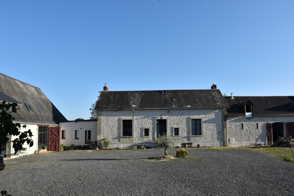Exterior - Maison Panchien - Guest room with pool view (Nouzilly)