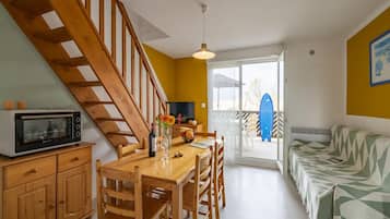 Apartment | Dining