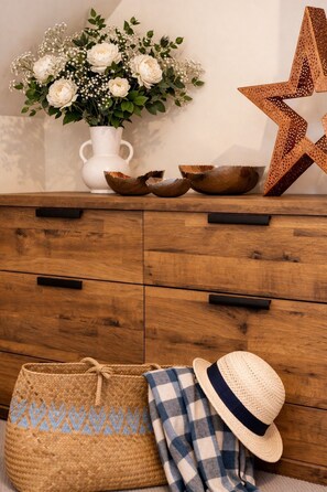 Interior - The Cornstore -  a house that sleeps 6 guests  in 3 bedrooms (Southwold)