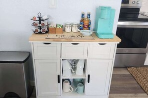 Fridge, microwave, oven, dishwasher - Waterfront Three Bedroom Retreat with Hot Tub and Private Dock (Hernando Beach)