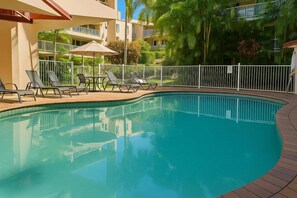 Pool - Family 2BR 5min Beach Pool Wi-Fi (Broadbeach)