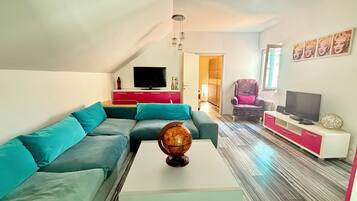 Panoramic Loft | Living area