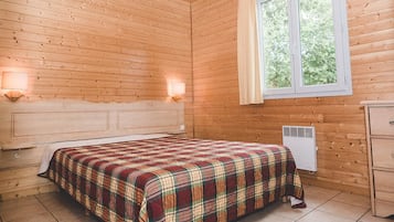 Casa | 2 quartos, individualmente mobiliados, roupa de cama