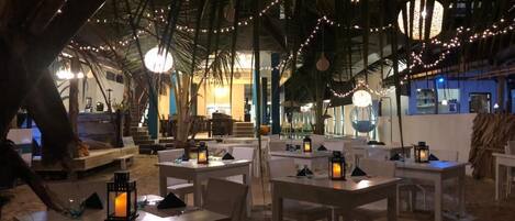 Deluxe Double Room, Balcony, Garden View | Outdoor dining