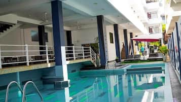 Deluxe Double Room, Balcony, Garden View | Pool