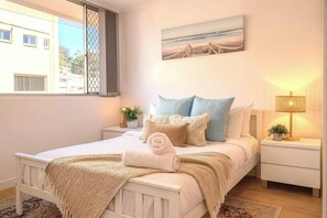 Iron/ironing board, travel cot, WiFi, bed sheets - 2 BR Burleigh Beach Family Apartment (Burleigh Heads)