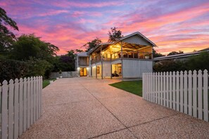 Exterior - Spacious Retreat w Big Backyard (Tamborine Mountain)