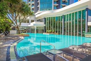 Pool - Family Ocean View Studio on L19 (Surfers Paradise)