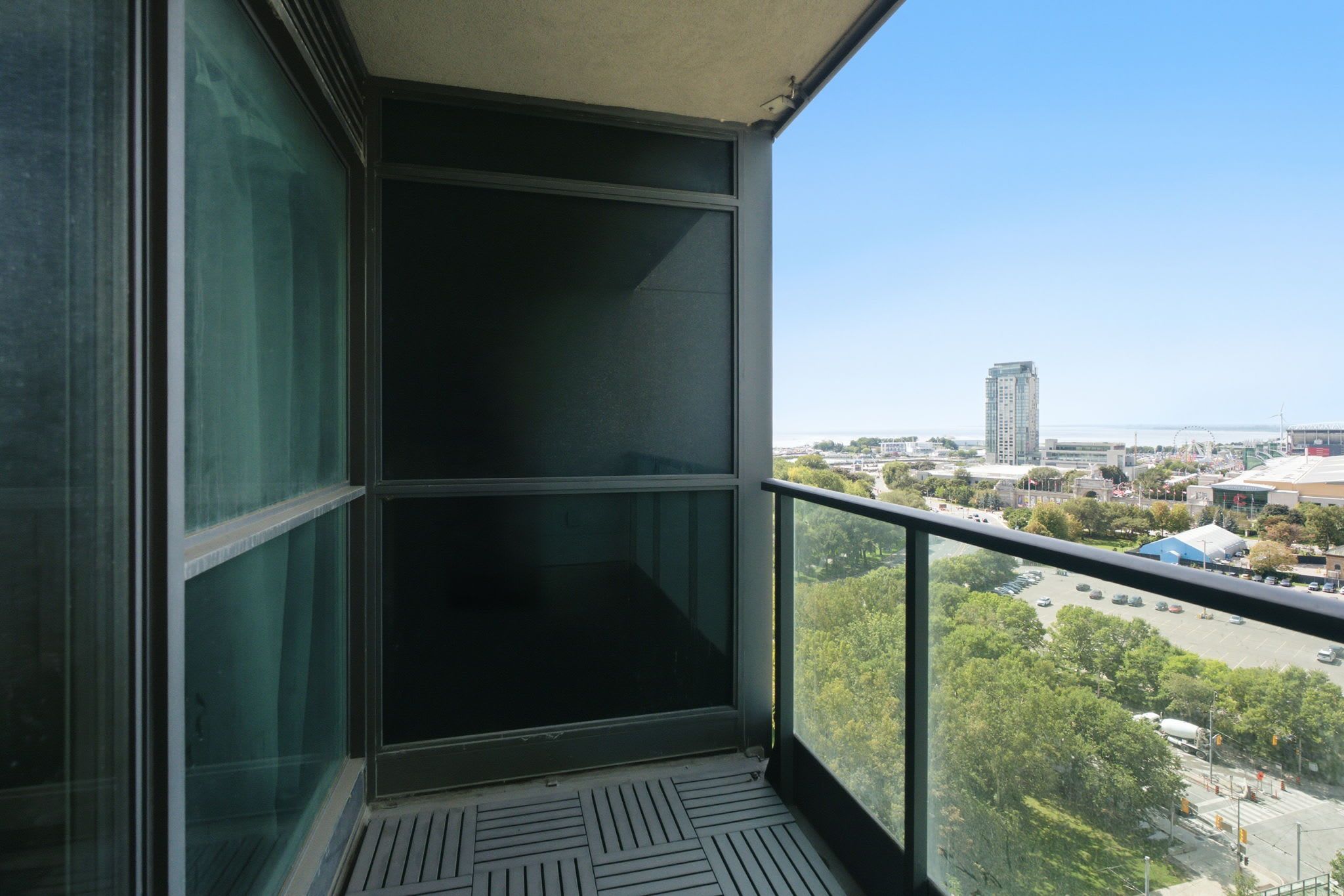 Private balcony space to enjoy fresh air and city vibes.