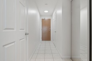Entrance - Modern 1BR Downtown Condo w/ Private Balcony Views (Toronto)