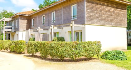 Family Apartment Near Mimizan