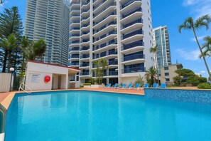 Pool - Ocean View 1BR Steps to Beach (Surfers Paradise)