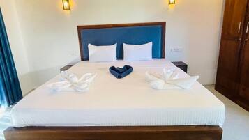 Deluxe Double Room, Balcony, Garden View