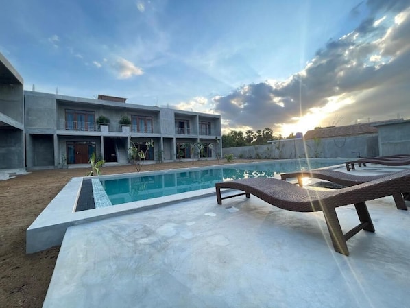 Deluxe Double Room, Balcony, Garden View | Pool