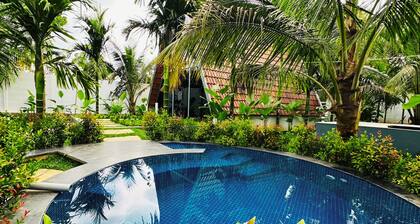 Vanasiri Resort by Travent Mug
