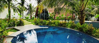 Vanasiri Resort by Travent Mug