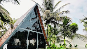 Studio Suite Cao cấp, ban công, quang cảnh hồ bơi | Khuôn viên nơi lưu trú