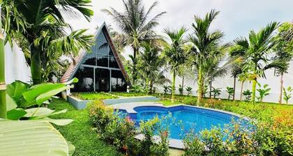 Vanasiri Resort by Travent Mug
