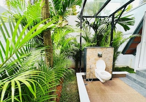 Luxury Studio Suite, Balcony, Pool View | Property grounds