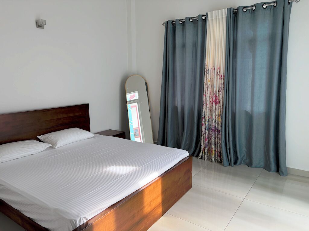 3 chambres, fer et planche à repasser, Wi-Fi gratuit, draps fournis