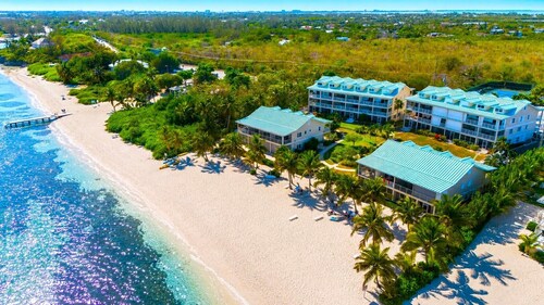 Cayman Luxury Rentals at Coral Bay