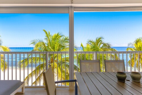 Cayman Luxury Rentals at Coral Bay
