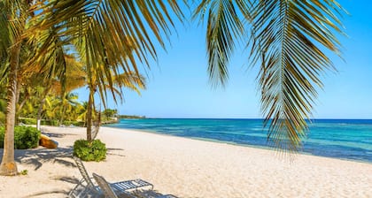 Cayman Luxury Rentals at Coral Bay