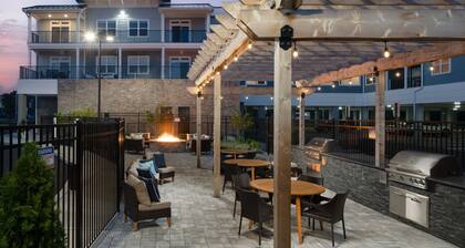 Designer Coastal Condo Near Trails, Dining, & Downtown Rehoboth