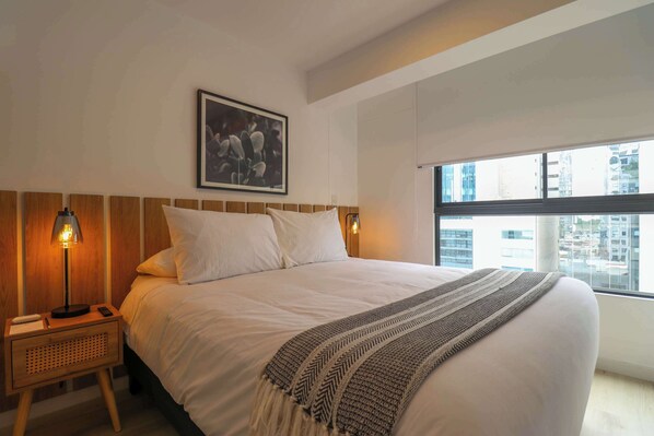 Iron/ironing board, WiFi, bed sheets - w* | Serene Stay 2BR in San Isidro (San Isidro)