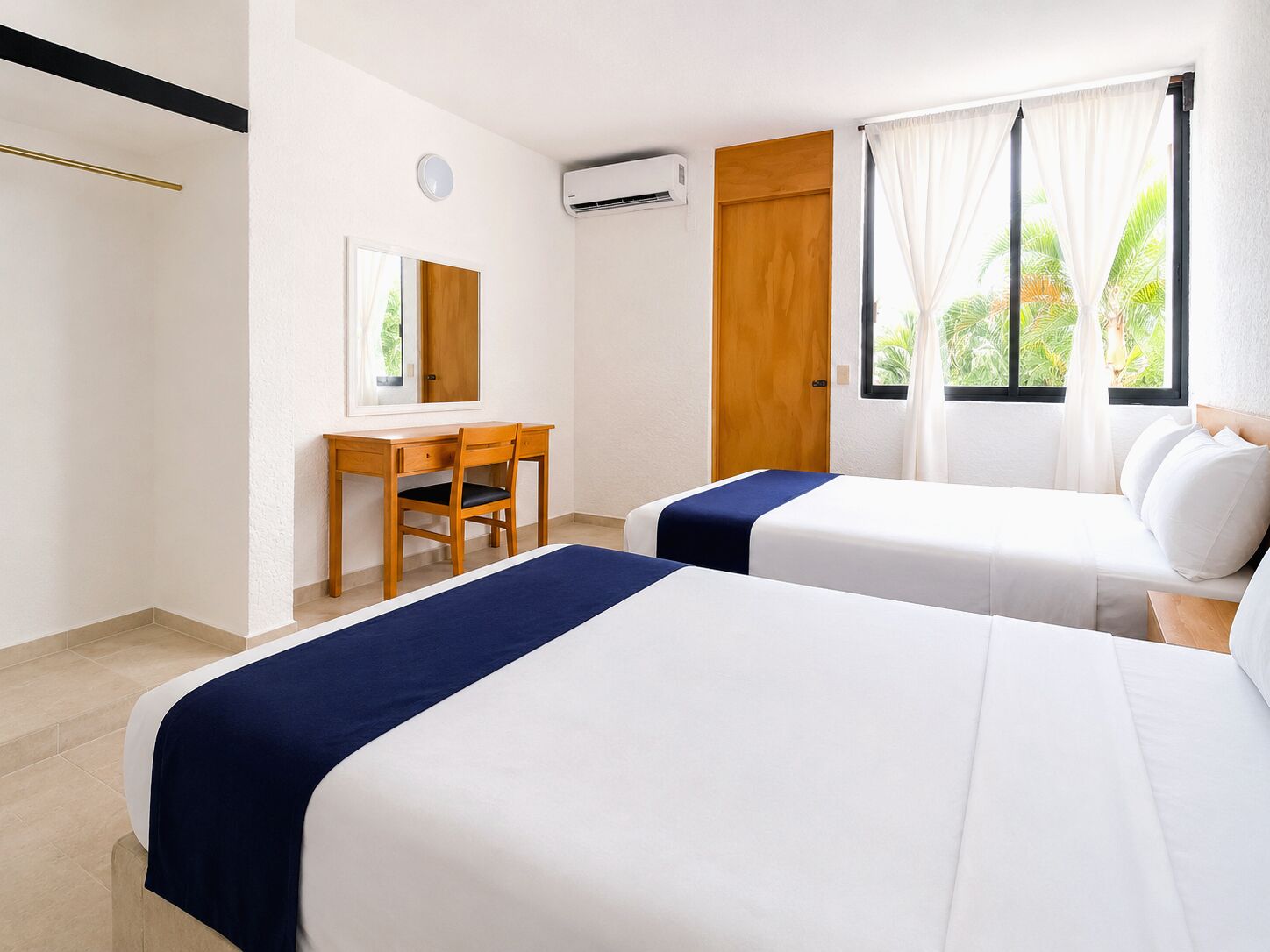 Standard Suite, Balcony | Free WiFi, bed sheets