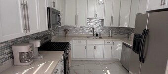 3-bedroom apartment in adorable Isabela with cool AC