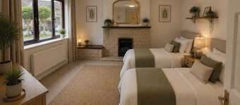 MK Corporate Manor | 5BR Luxury for Professionals