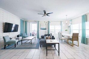 TV - ChampionsGate Pool Home|Golf-Themed|Near Parks (Kissimmee)