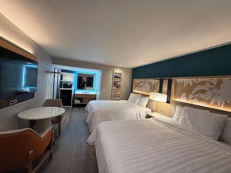 Standard Room, 2 Bedrooms, Non Smoking, Microwave. Harbor bay inn
