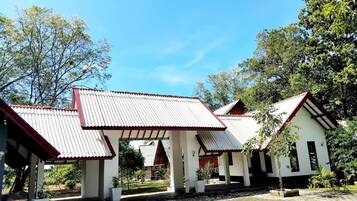Deluxe Double Room, Garden View | Bahagian luar