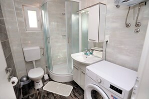 Apartment, 2 Bedrooms, Smoking | Bathroom - Apartment Stella Maree 1 (Okrug)