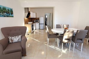 Apartment, 2 Bedrooms, Smoking | Dining room - Apartment Stella Maree 1 (Okrug)