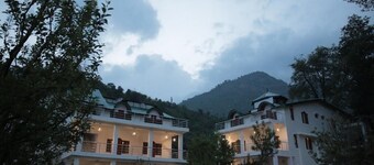 Hilltone Resort